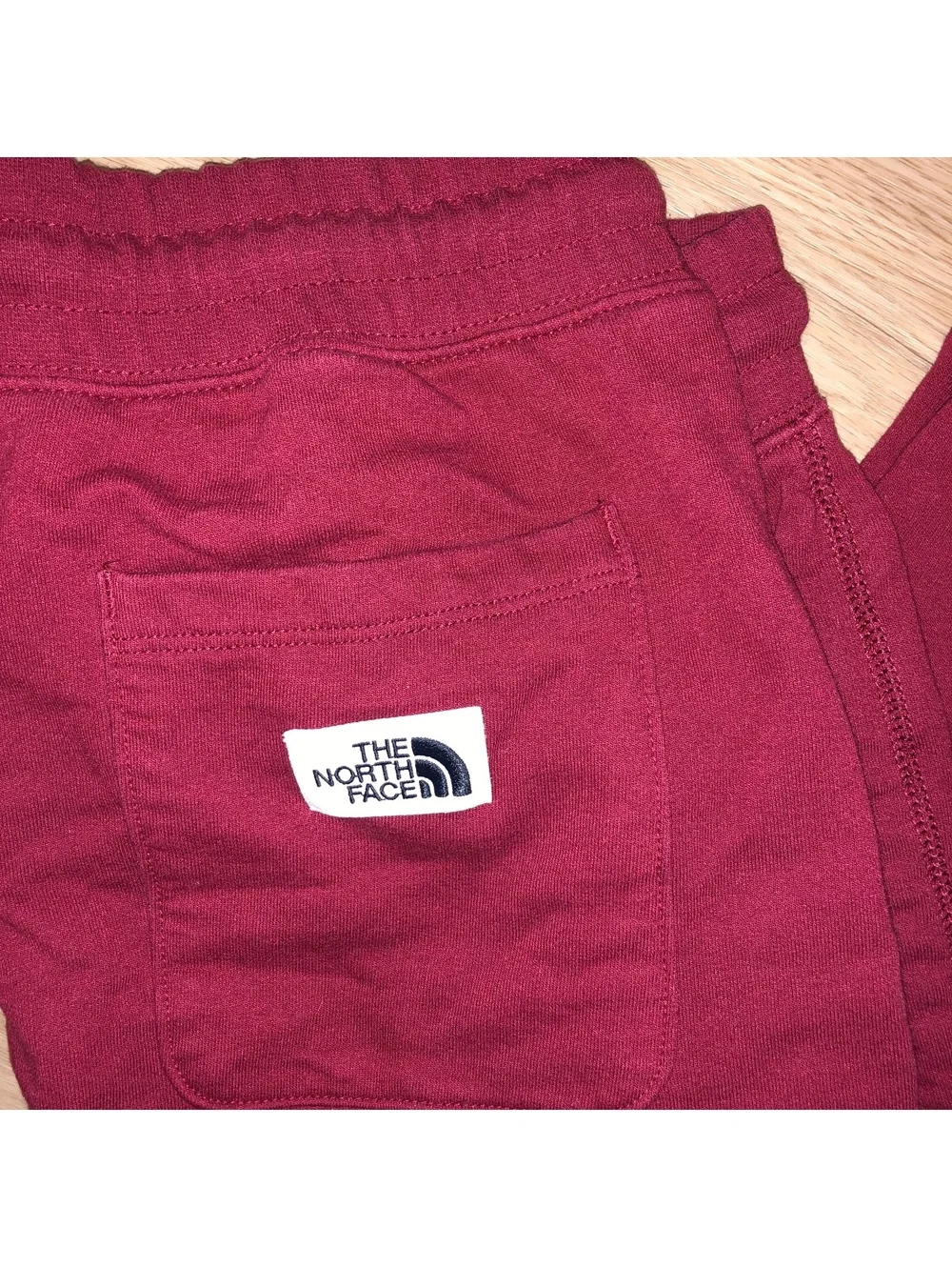 THE NORTH FACE SWEATPANTS JOGGERS HERITAGE PATCH RED BLACK MENS SIZE LARGE